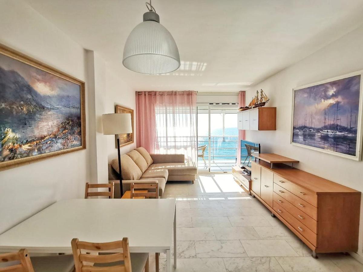 Seafront Apartment In Blanes Exteriör bild